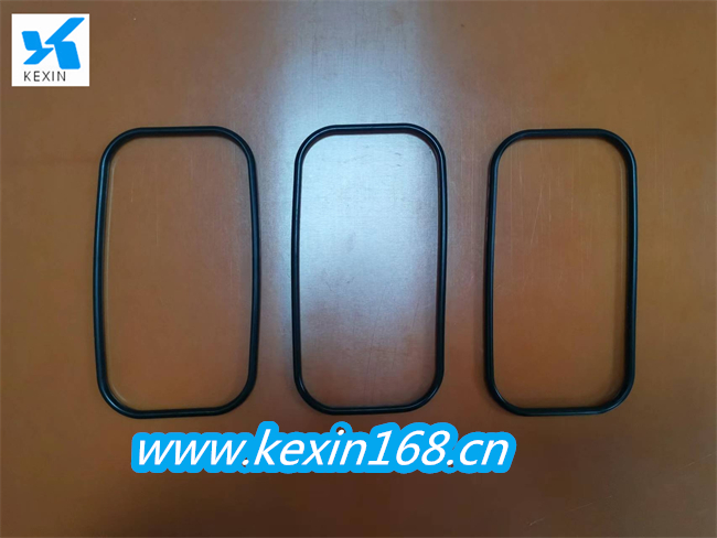 如何解決硅膠制品分模線(xiàn)的問(wèn)題？